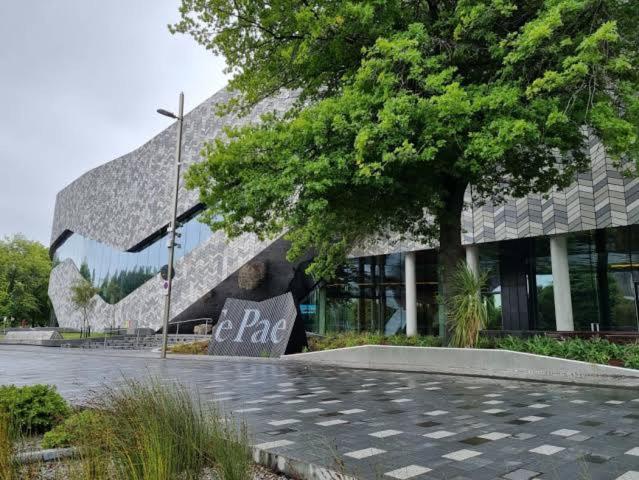 Hagley Park Hidden Gem Apartment Christchurch Exterior photo